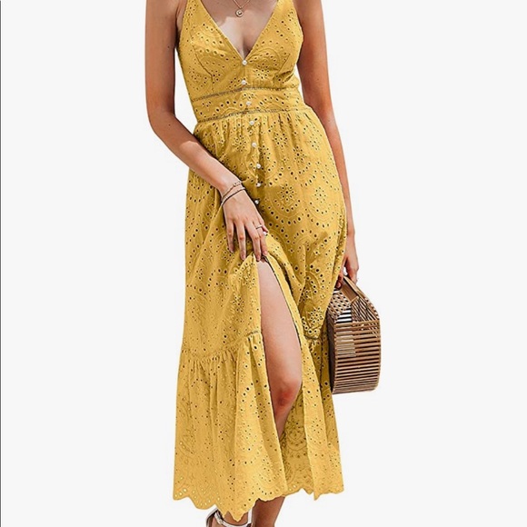 Gorgeous Yellow Eyelet Lace dress - Picture 2 of 2